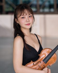 Yujin Hong